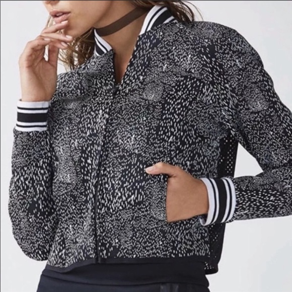 Fabletics Black & White Cropped Mesh Jacket. M - Picture 2 of 5